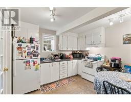 23 Davis Place thumbnail 22