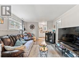 23 Davis Place thumbnail 25