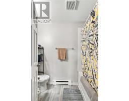 23 Davis Place thumbnail 29