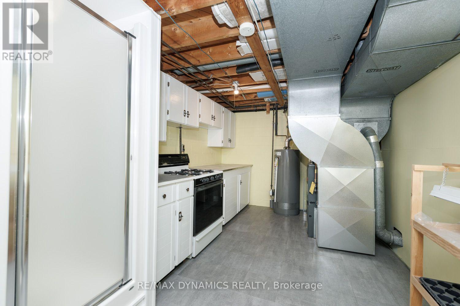 2728 RED MAPLE AVENUE - 26