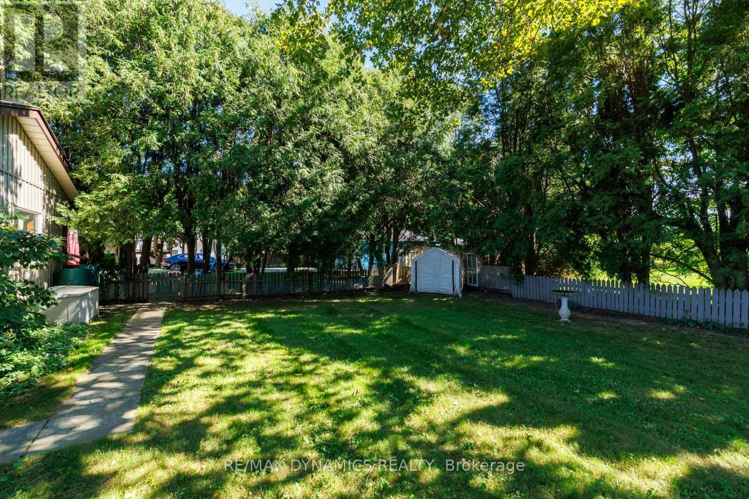 2728 RED MAPLE AVENUE - 33
