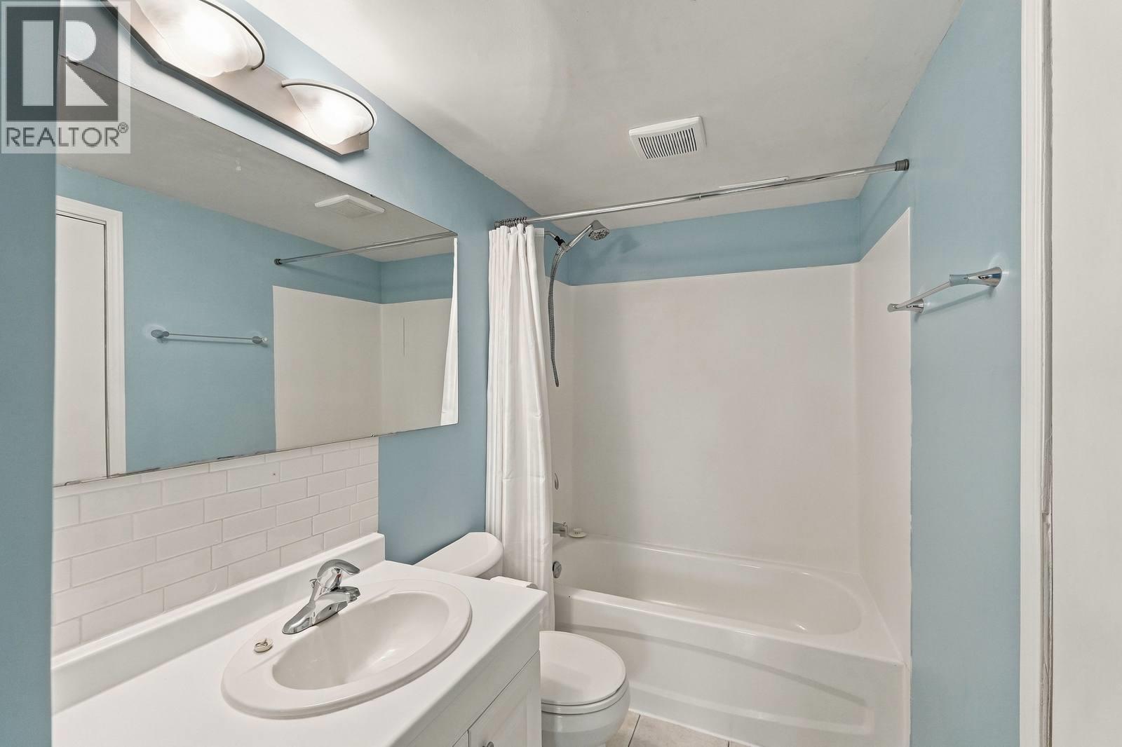 1029 Quesnel Road - 43