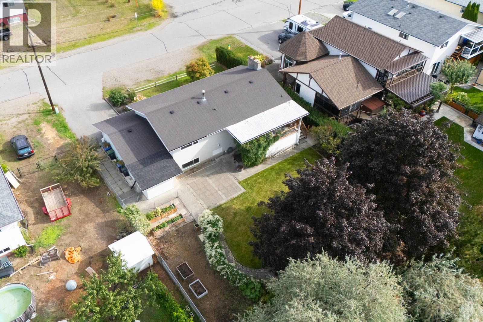 1029 Quesnel Road - Image 51