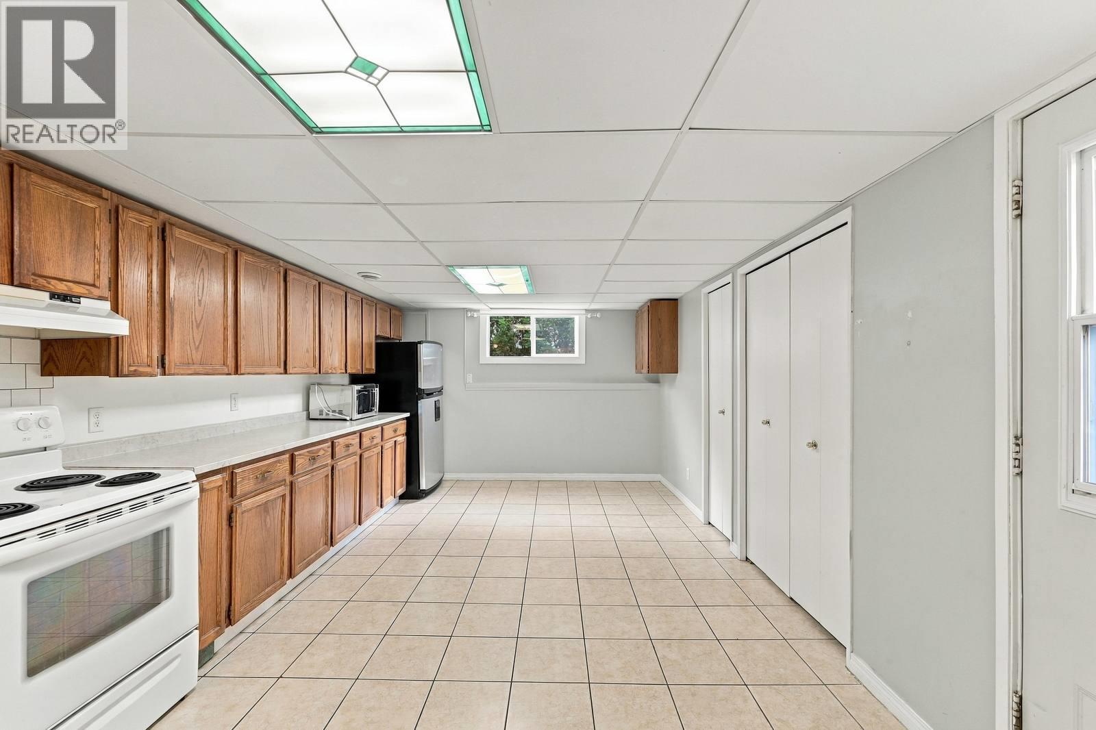1029 Quesnel Road - Image 37