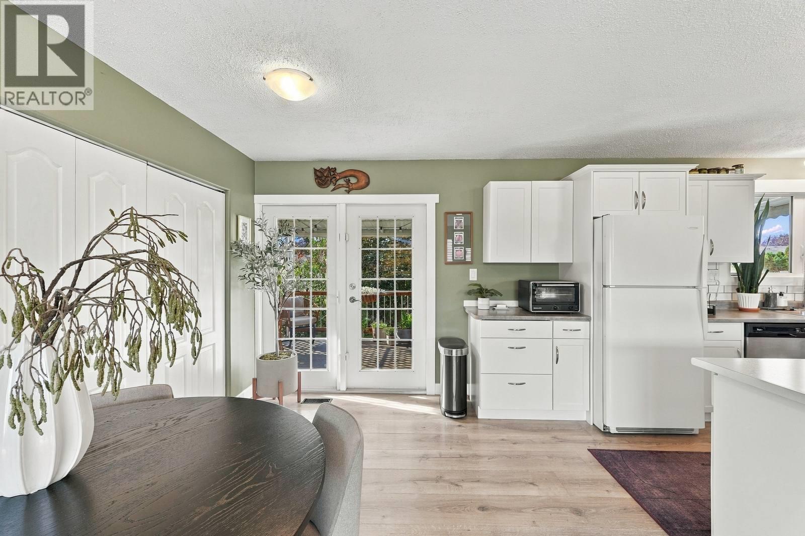 1029 Quesnel Road - 8