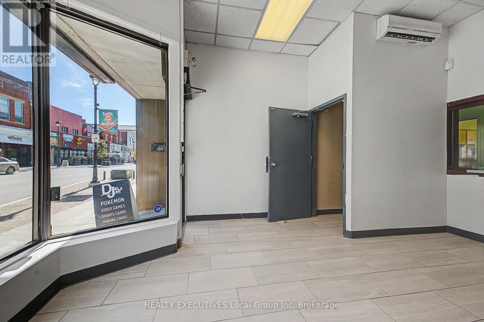 101-109 Main Street East — photo 23