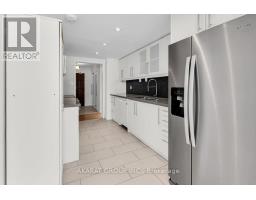 1204 - 44 Gerrard Street W, Toronto, ON M5G2K2 Photo 19