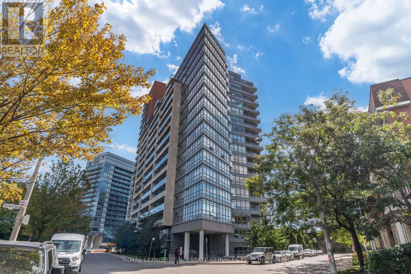 Photo of 38 Joe Shuster Way