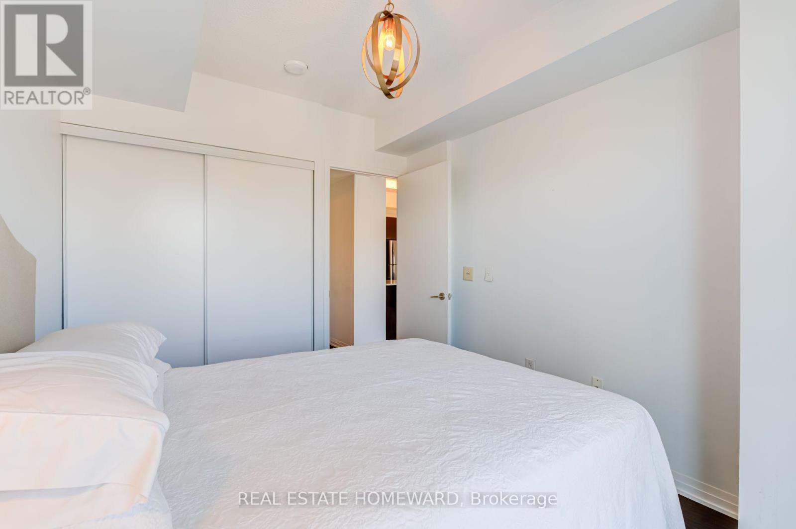 #412 1 COLE STREET - Image 10