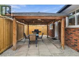 340 Duncombe Drive, Burlington, ON L7L4M1 Photo 34