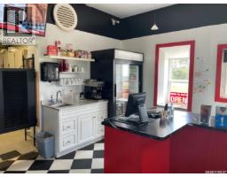 402 Davidson Avenue, Kelvington, SK S0A1W0 Photo 8