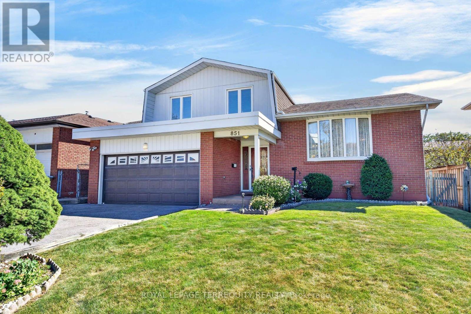 851 HUNTINGWOOD DRIVE - 1