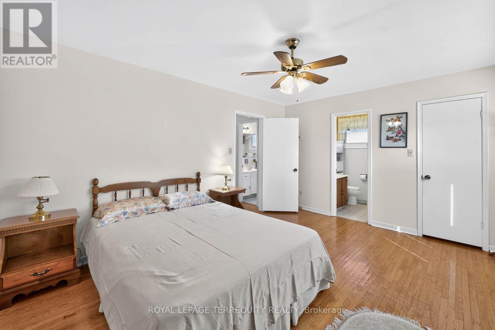 851 HUNTINGWOOD DRIVE - 23