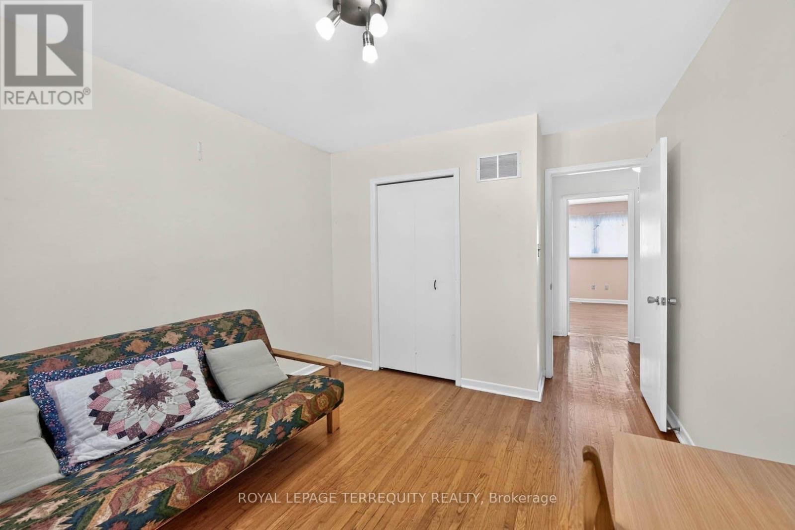 851 HUNTINGWOOD DRIVE - 26
