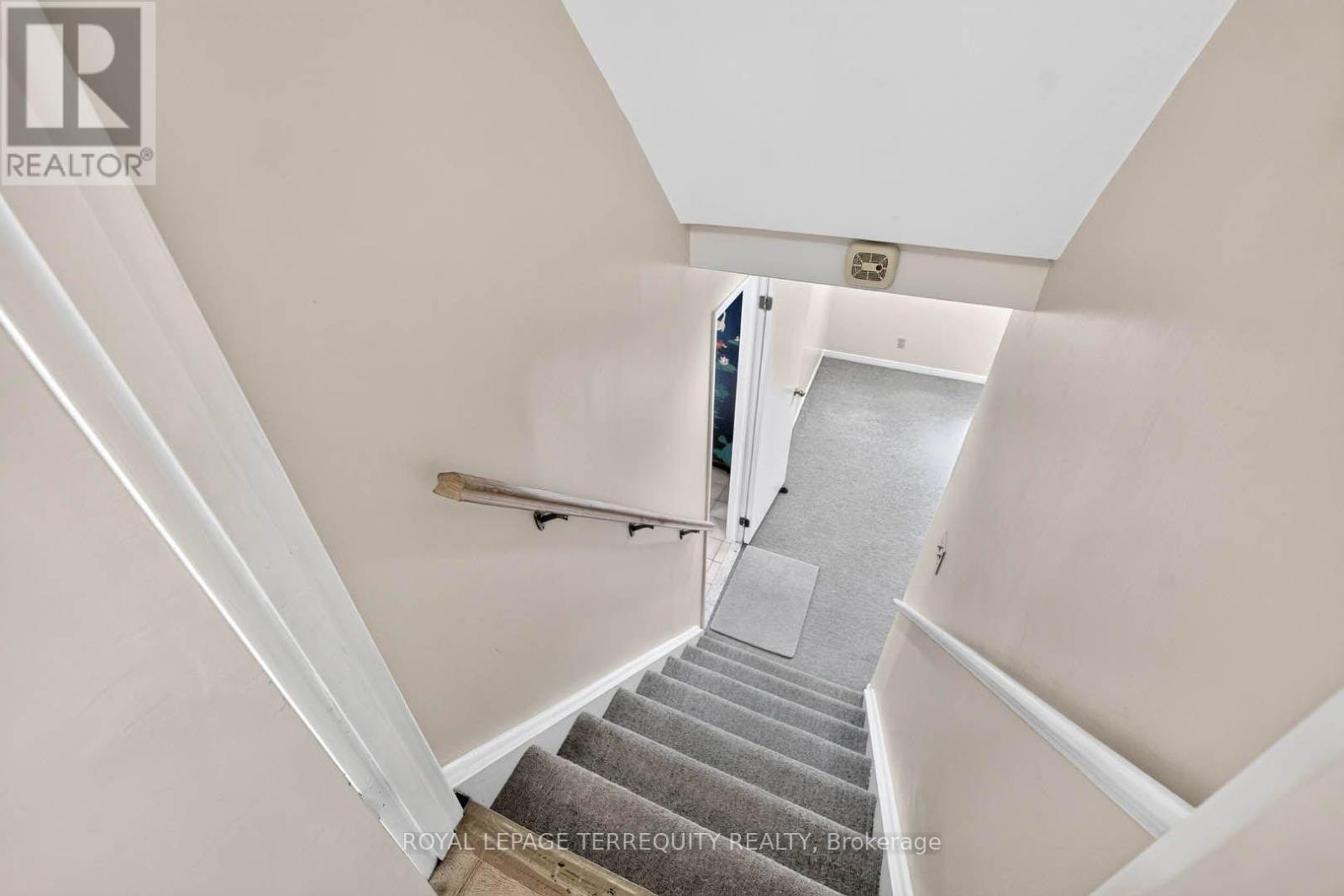 851 HUNTINGWOOD DRIVE - 30