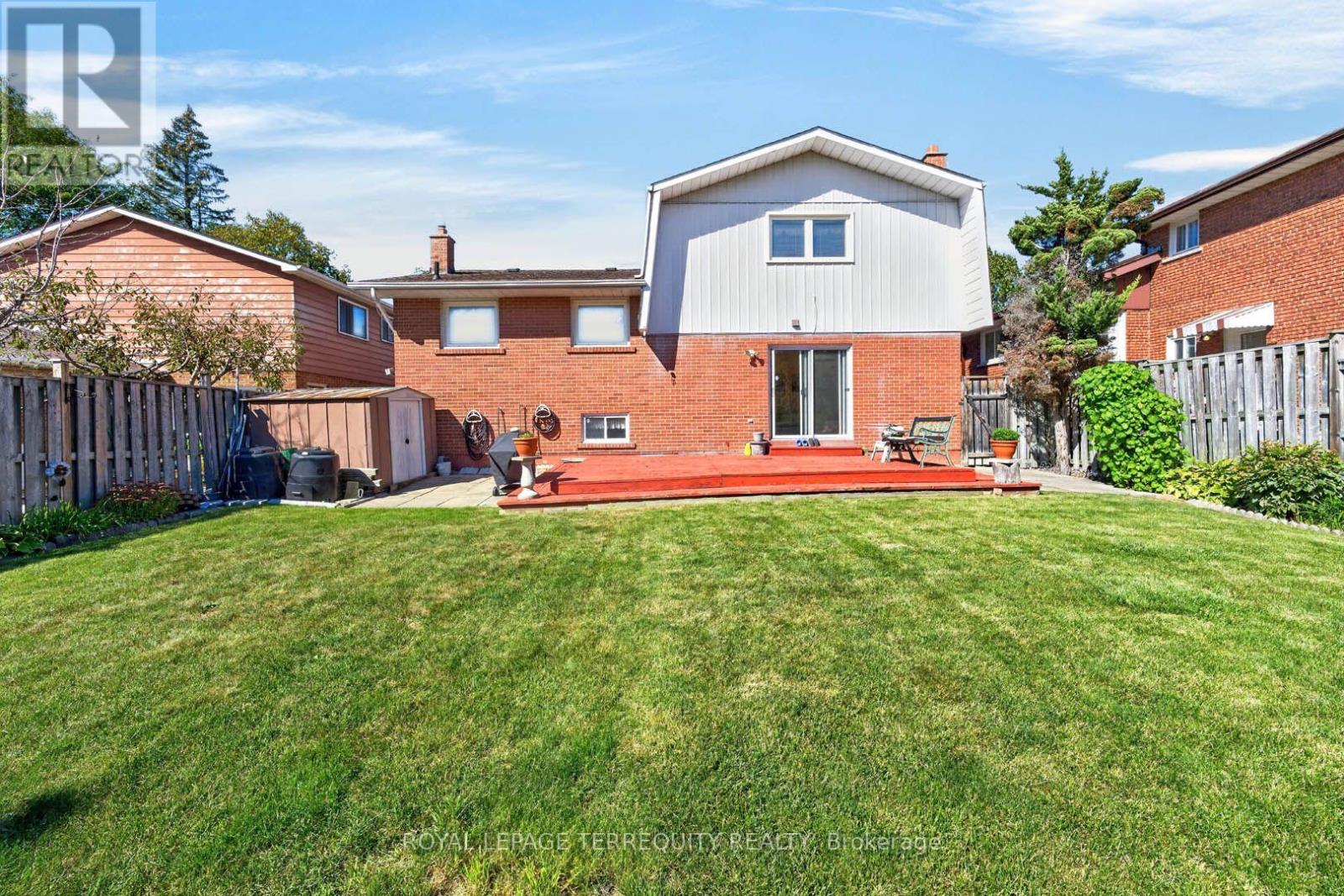 851 HUNTINGWOOD DRIVE - 38