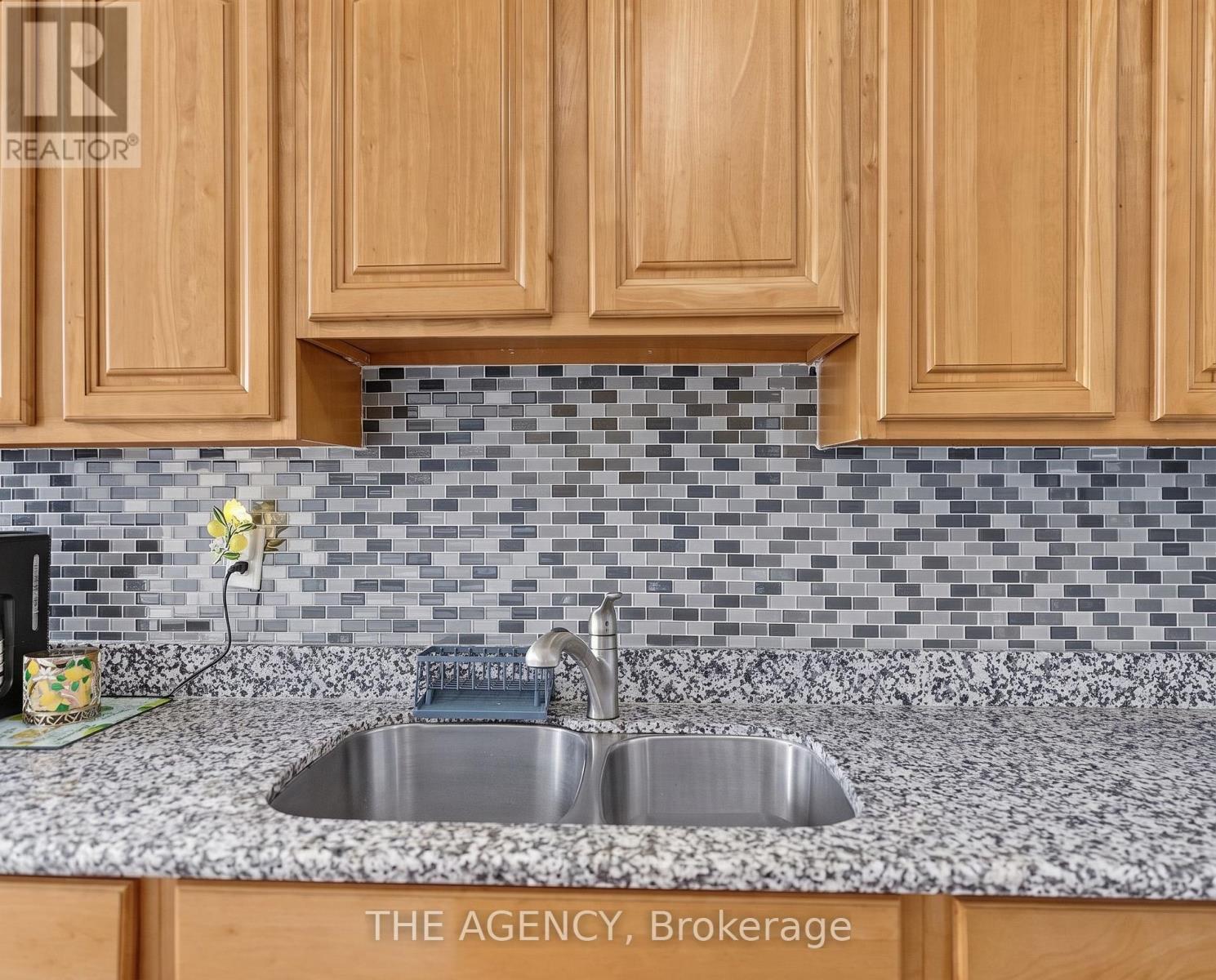 #904 15 SEWELLS ROAD - 15