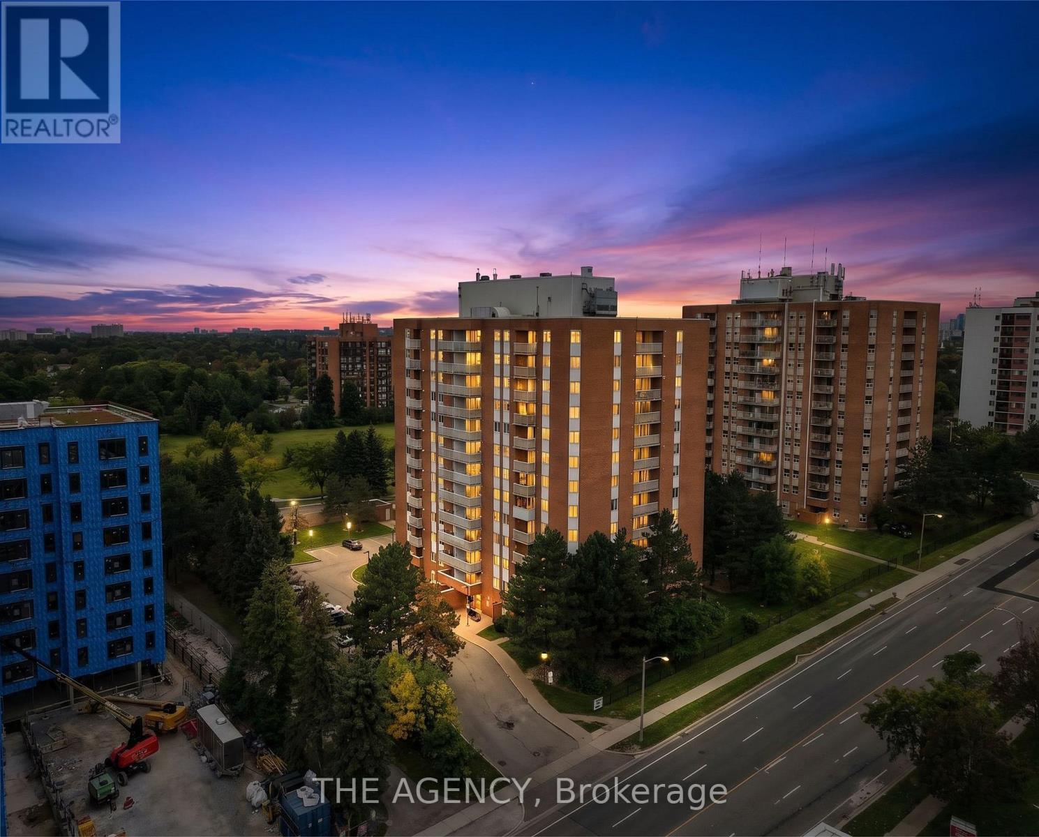 #904 15 SEWELLS ROAD - 2