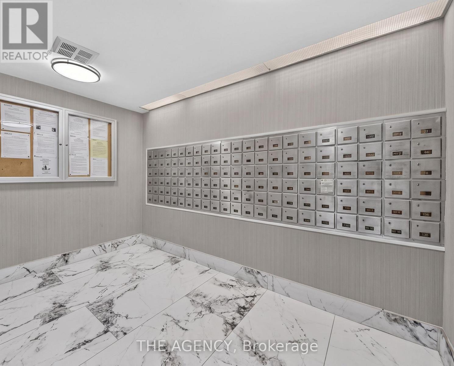 #904 15 SEWELLS ROAD - 25