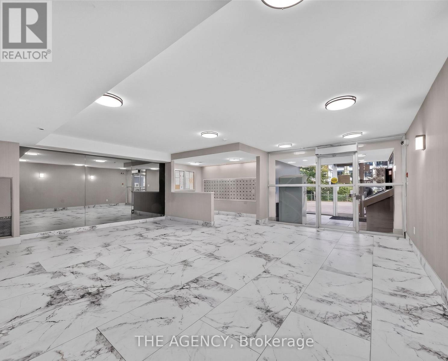 #904 15 SEWELLS ROAD - 6