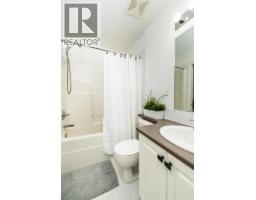 2376 Eversyde Avenue Sw, Calgary, AB T2Y4X6 Photo 15