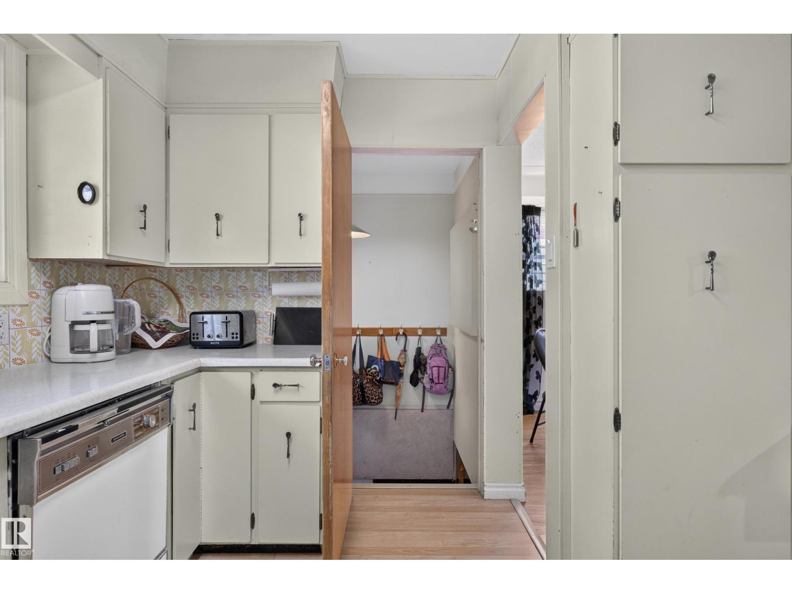 13636 122 AV NW - 13
