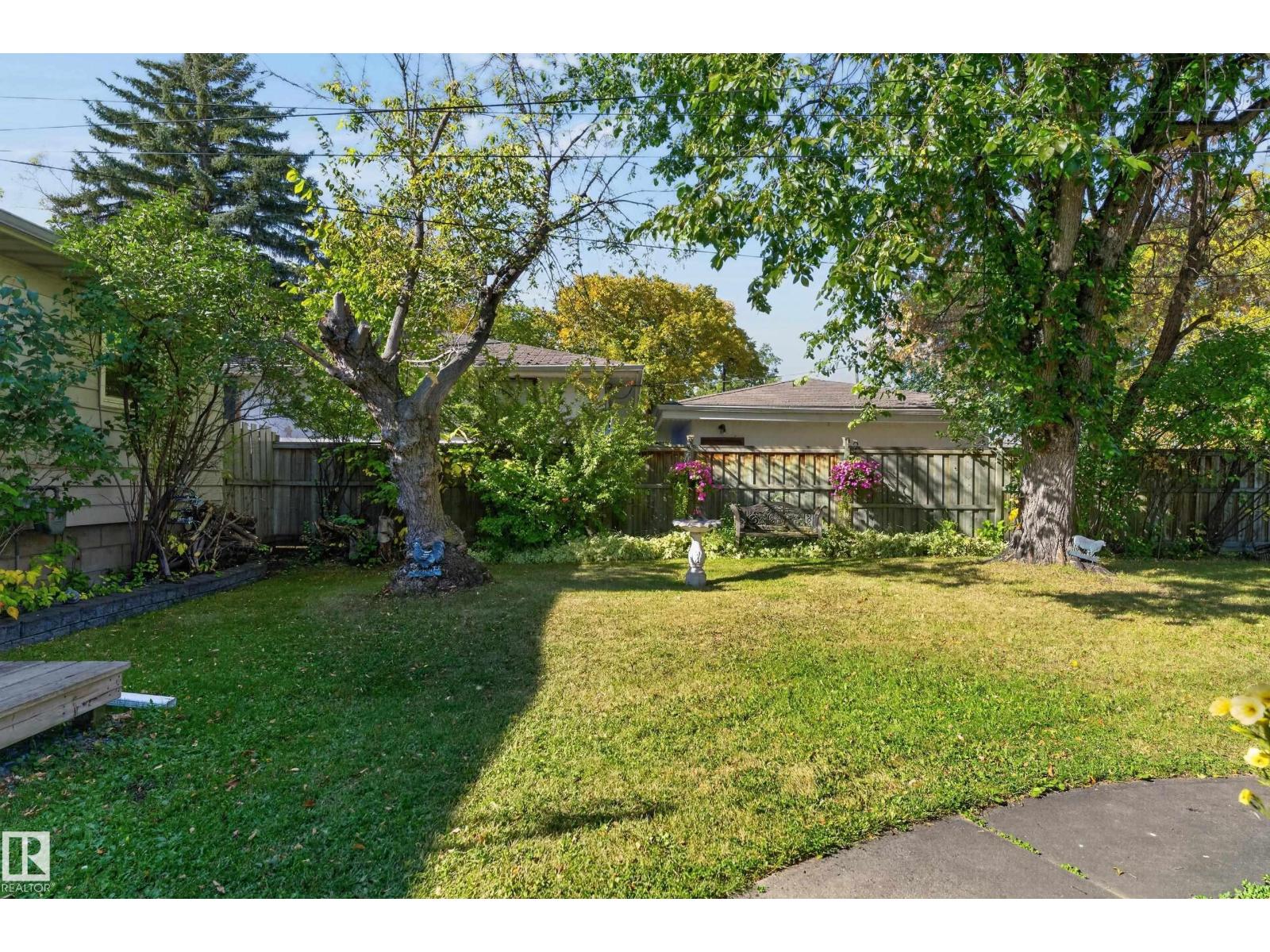 13636 122 AV NW - Image 38
