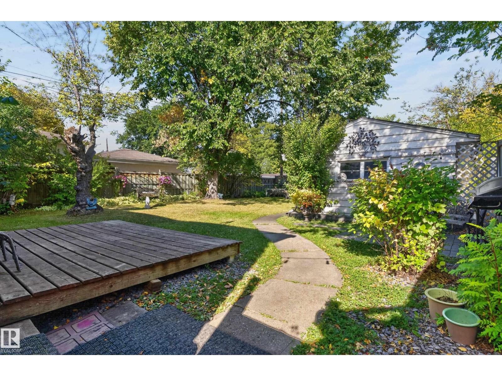 13636 122 AV NW - 40