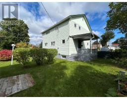 3 Willow Street thumbnail 8