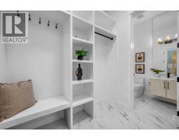 2437 52 Avenue Sw, Calgary, AB T3E1K5 Photo 17
