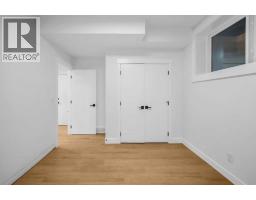 2437 52 Avenue Sw, Calgary, AB T3E1K5 Photo 36