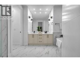 2437 52 Avenue Sw, Calgary, AB T3E1K5 Photo 22
