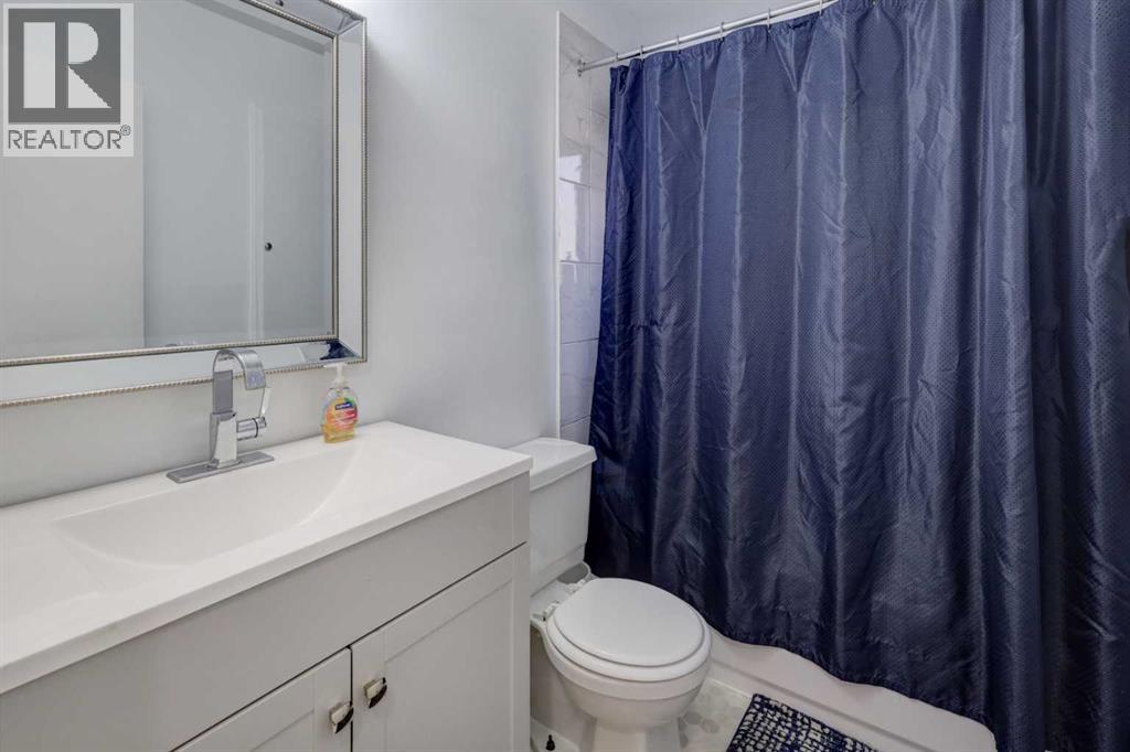 4015 16 Street SW - Image 16