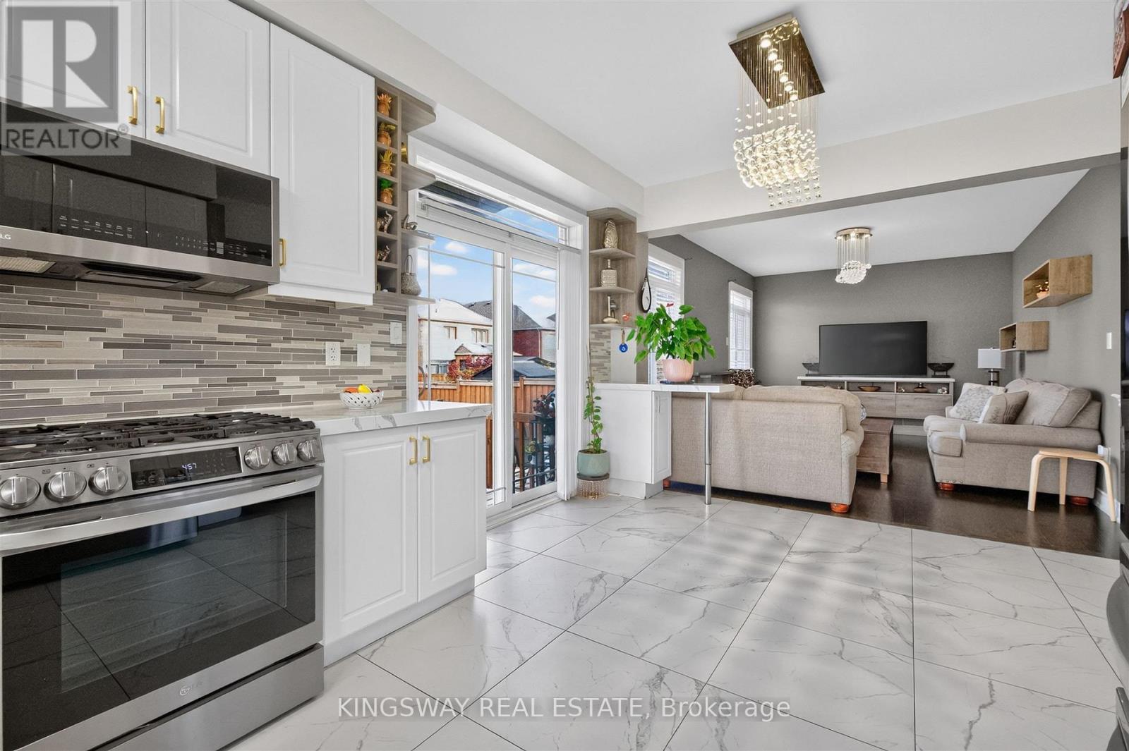 949 LANGFORD BOULEVARD, Bradford West Gwillimbury (Bradford) — photo 7