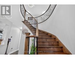 949 Langford Boulevard, Bradford West Gwillimbury, ON L3Z4J2 Photo 12