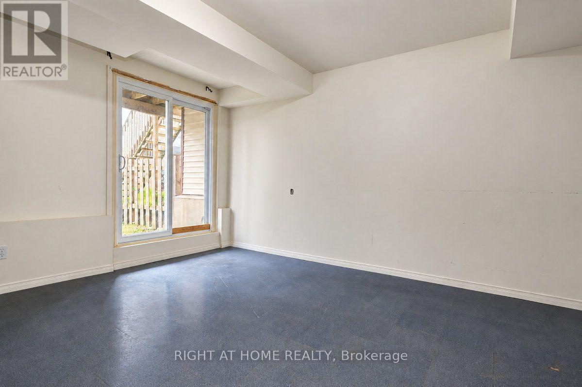 #33 23 LIGHTFOOT PLACE - Image 32