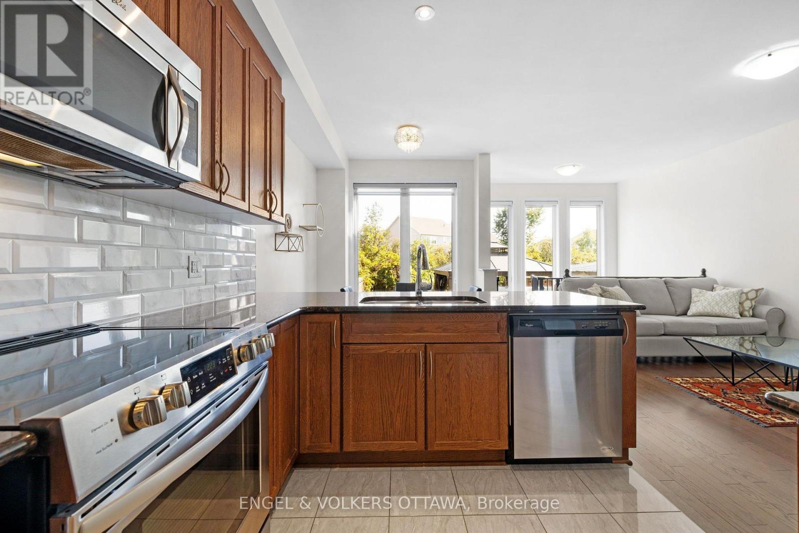 280 WOOD ACRES GROVE - Image 18