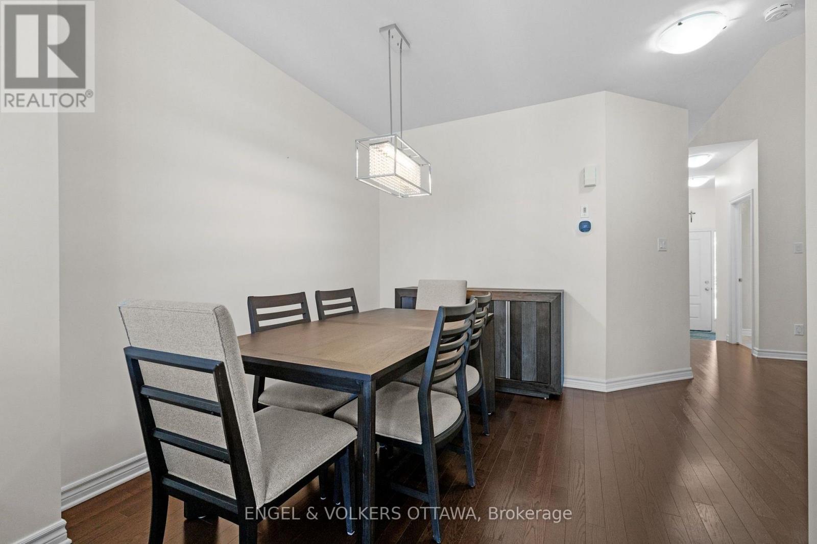 280 WOOD ACRES GROVE, Ottawa — photo 8