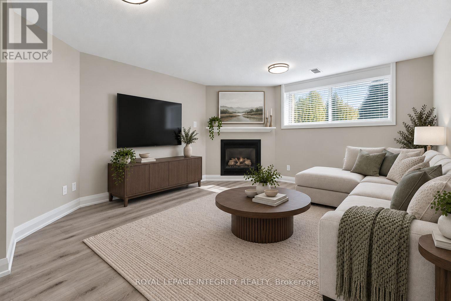 354 SELENE WAY - Image 35