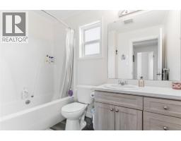 4pc Bathroom - 6288 Ashcroft Road, Kamloops, BC V0K2J0 Photo 8
