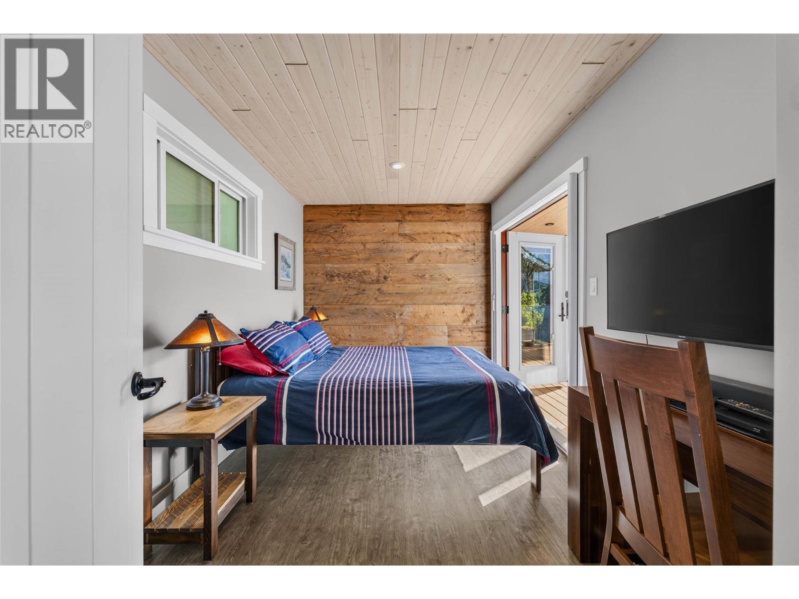 1726 31 Highway - Image 32
