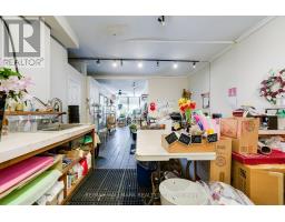 2424 Danforth Avenue, Toronto, ON M4C1K9 Photo 9