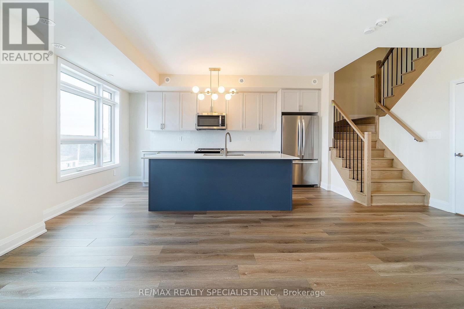 110 - 1577 ROSE WAY, Milton (CB Cobban) — photo 12