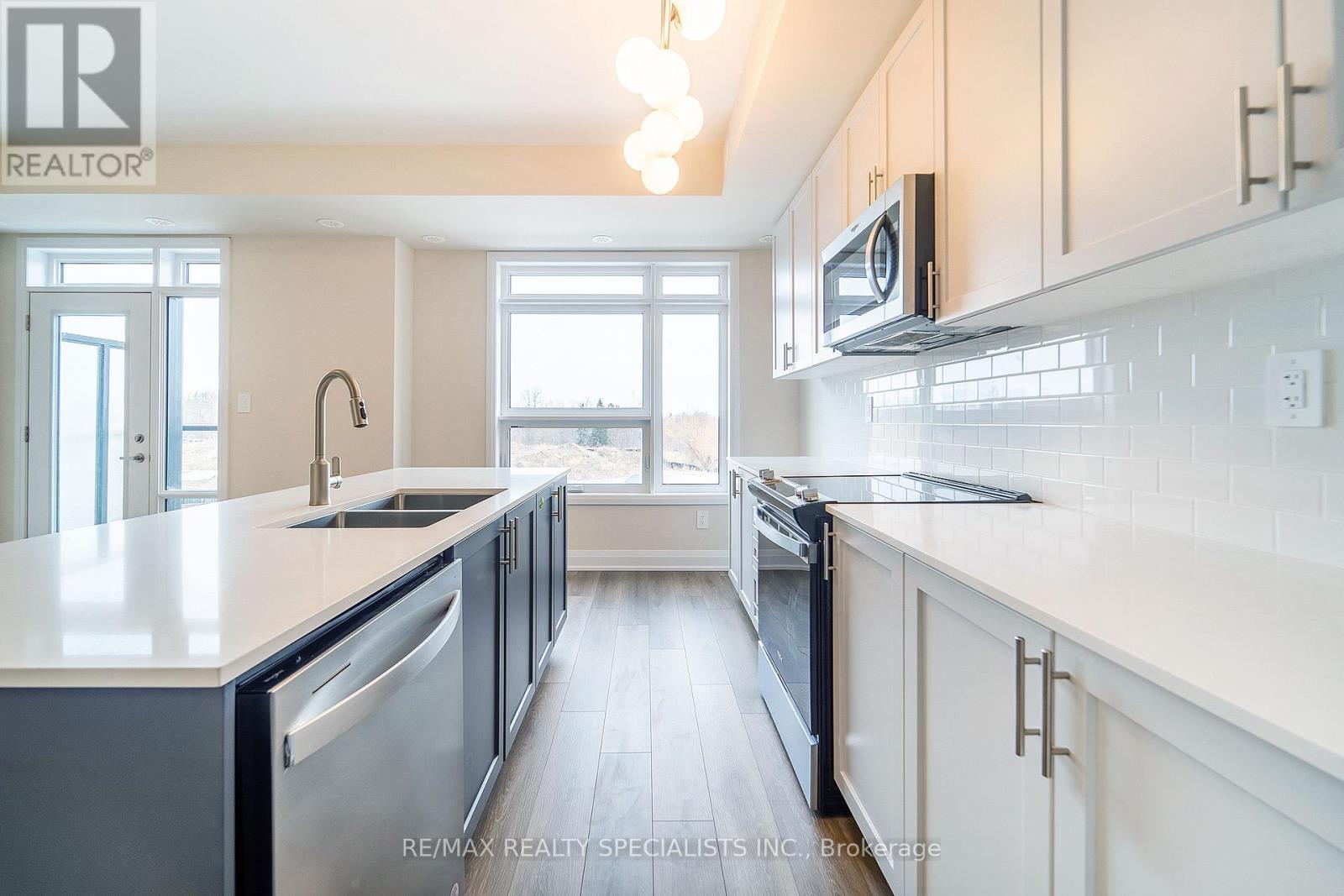 110 - 1577 ROSE WAY, Milton (CB Cobban) — photo 8