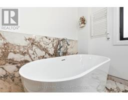 234 Pearson Avenue, Toronto, ON M6R1G7 Photo 17