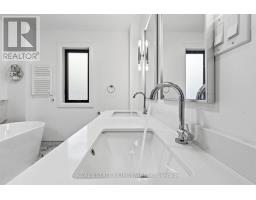 234 Pearson Avenue, Toronto, ON M6R1G7 Photo 18