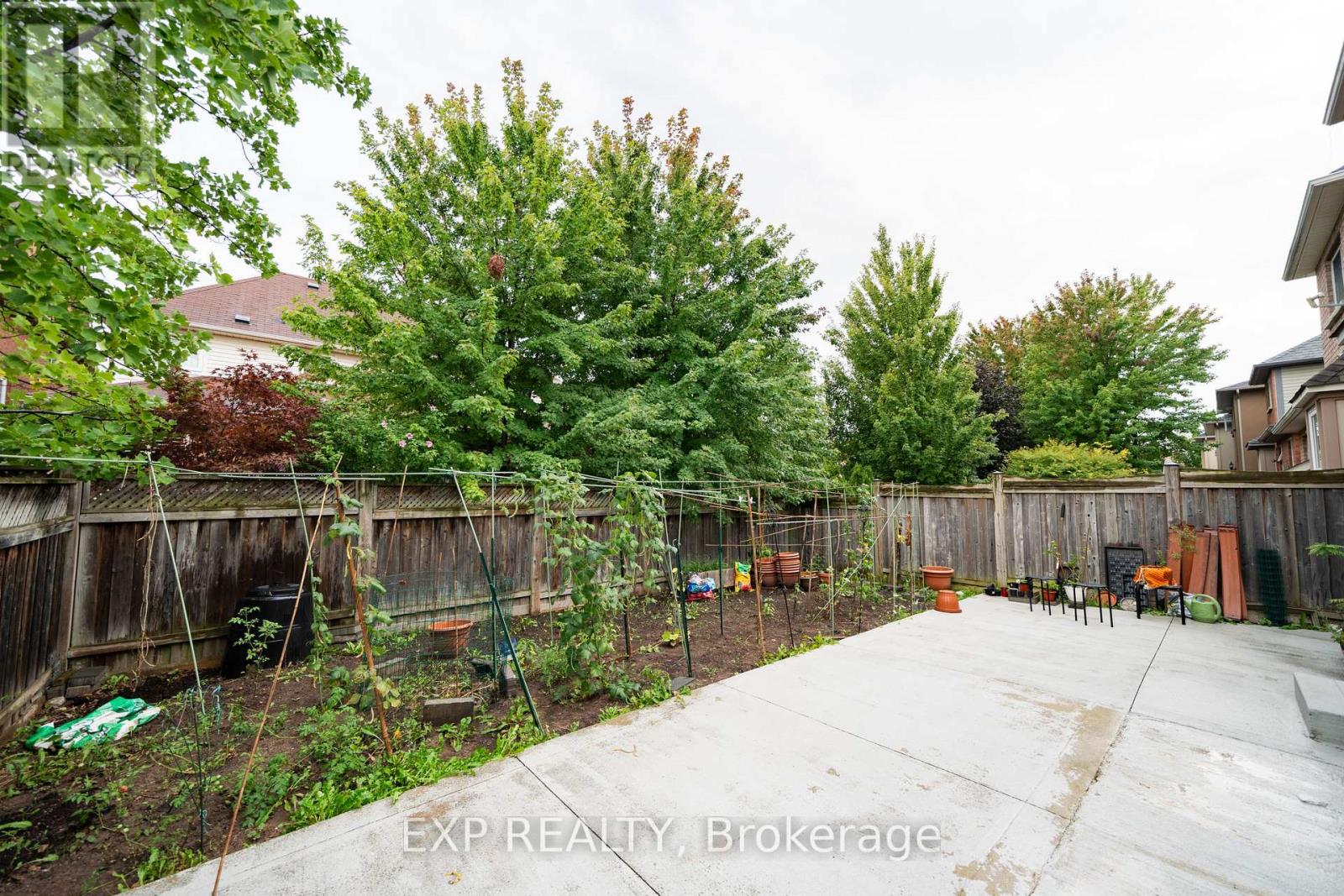 2276 FAIRMOUNT DRIVE - 39
