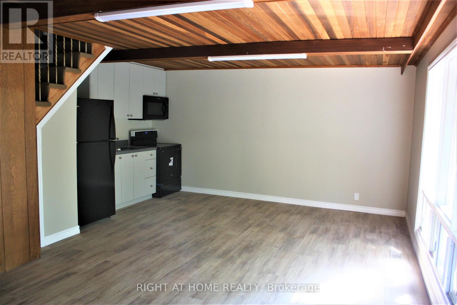 16 DUNNING CRESCENT, Toronto (Alderwood) — photo 2