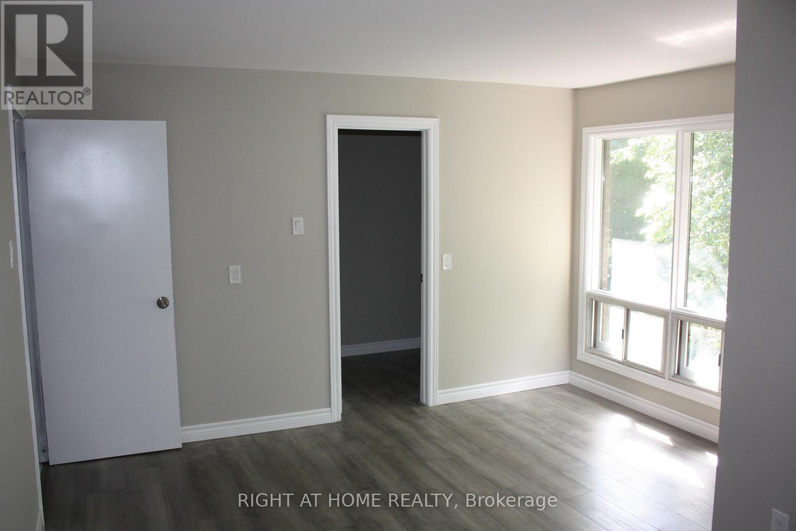16 DUNNING CRESCENT, Toronto (Alderwood) — photo 5