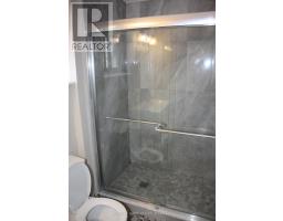 16 Dunning Crescent, Toronto, ON M8W4S8 Photo 8